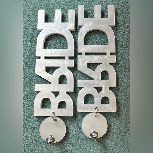 Bride Earrings - Picture 2 of 4